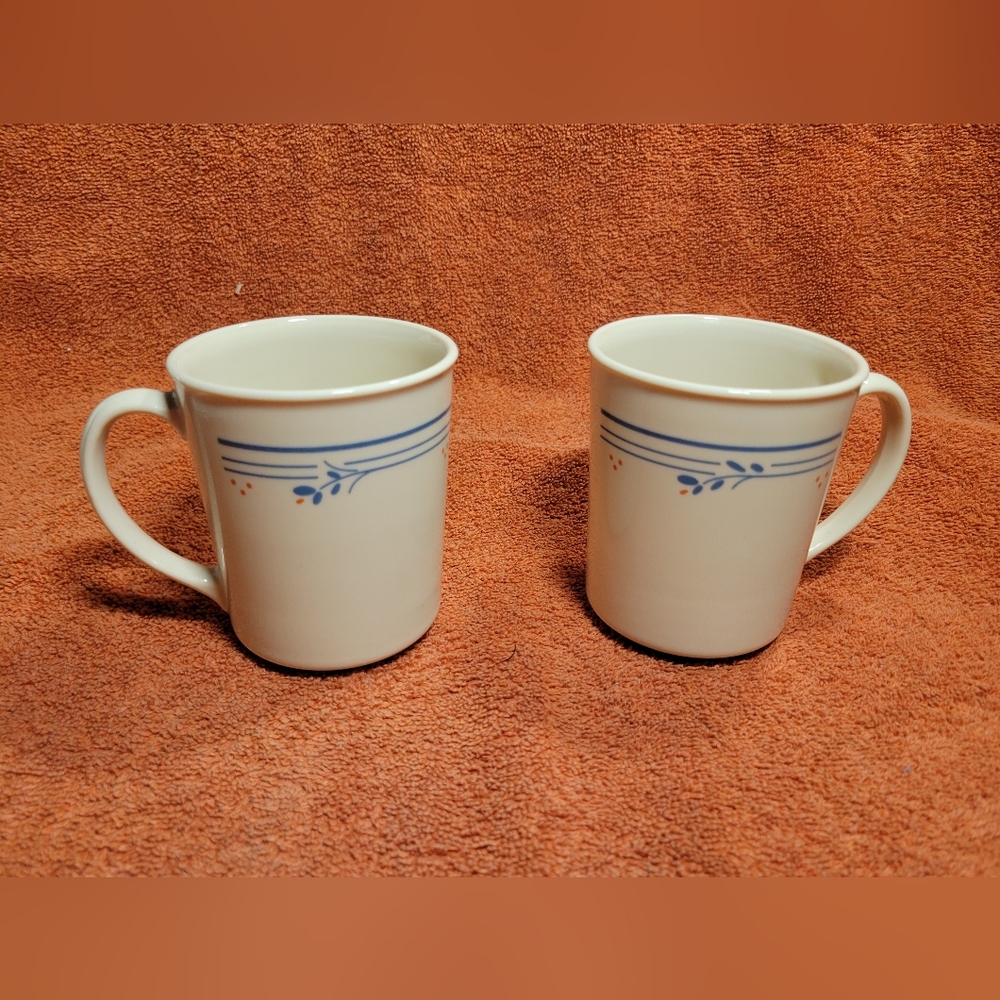 Vintage Corelle Corning COUNTRY VIOLETS Coffee Mugs Cup Pair